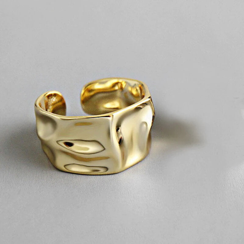 Shiny Retro Surface Ring