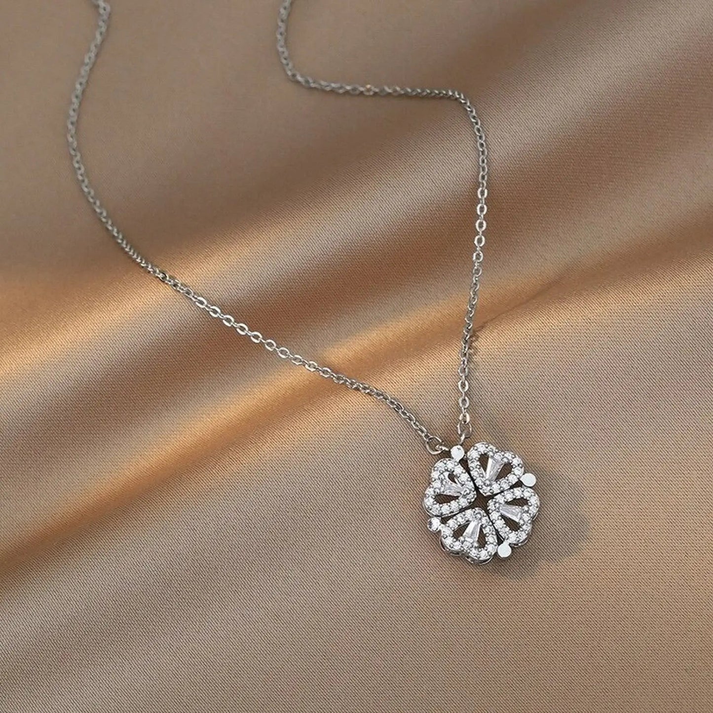 2-in-1 Four-Leaf Clover Necklace